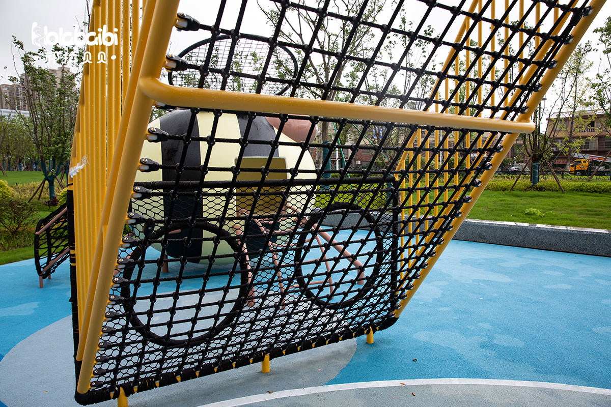 outdoor playground equipment