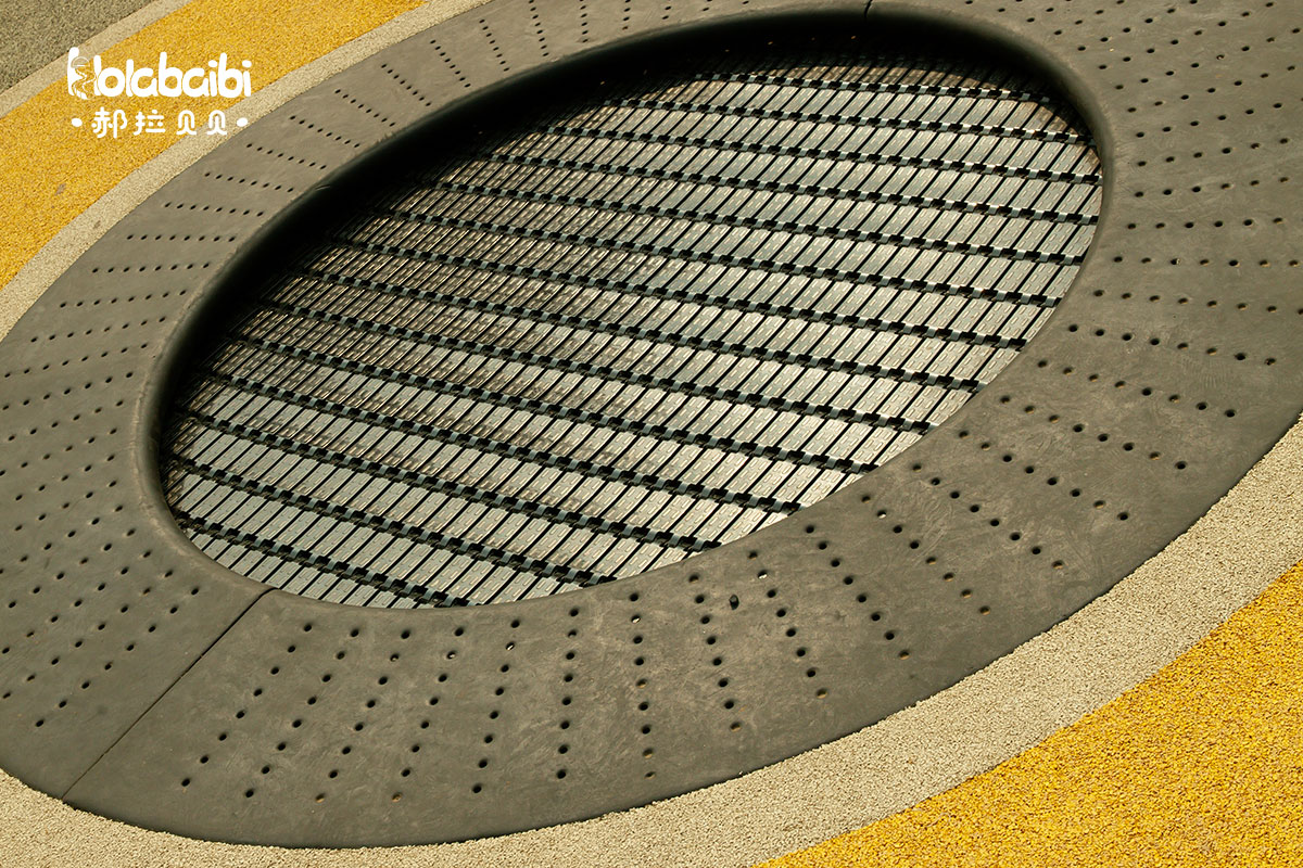 Outdoor Playground Equipment