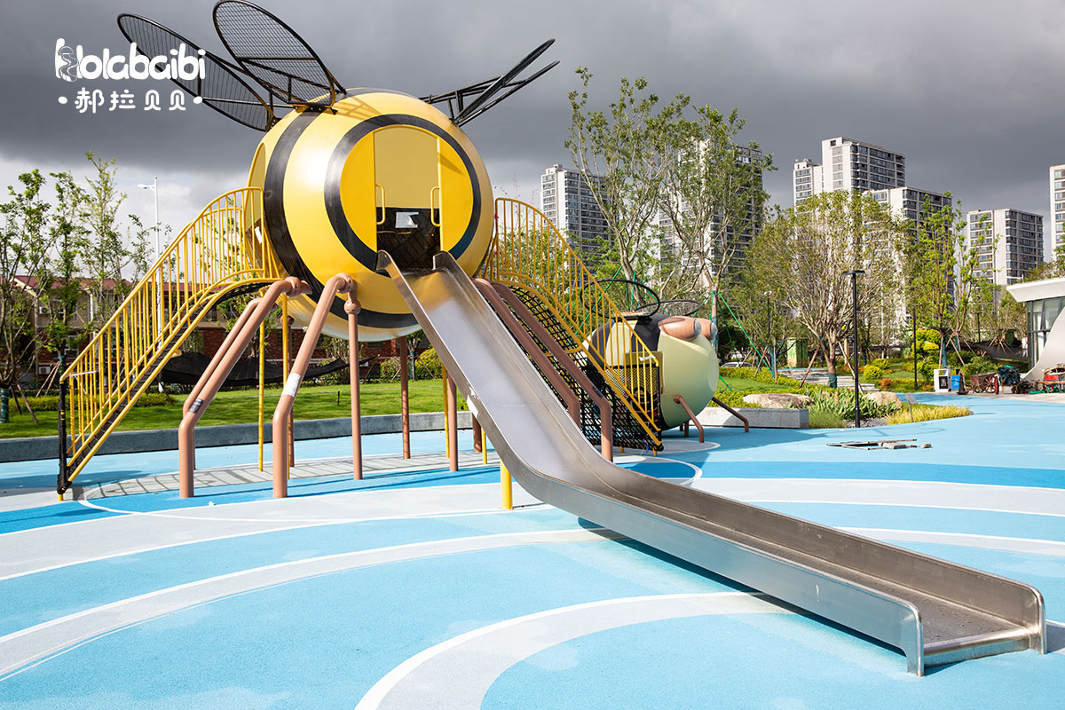 outdoor playground equipment