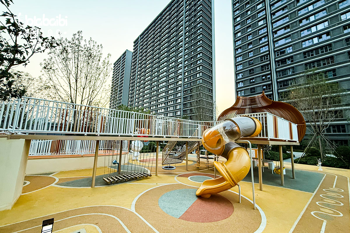 Outdoor Playground Equipment