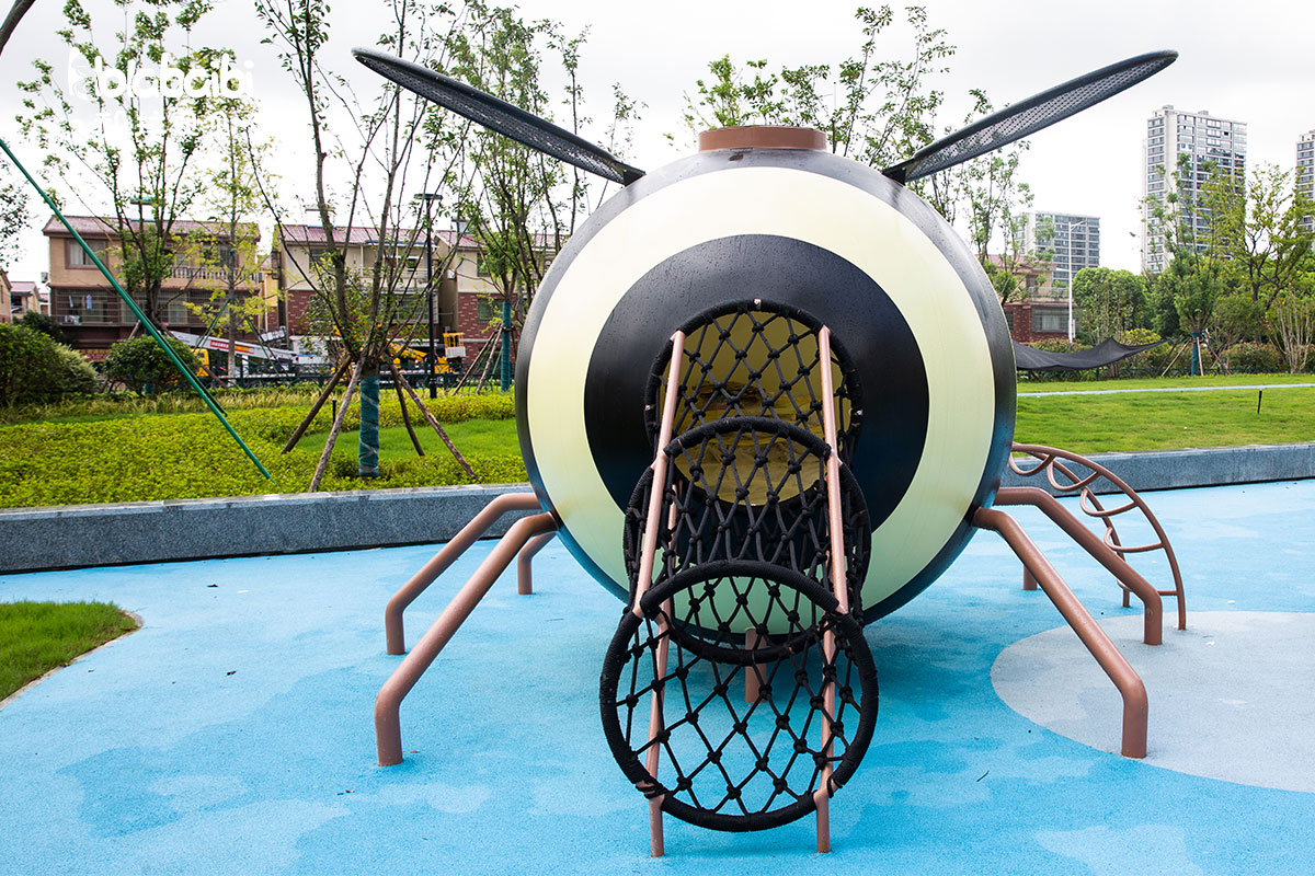 outdoor playground equipment