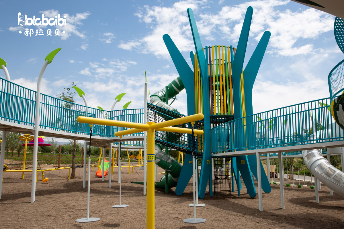 commercial playground equipment