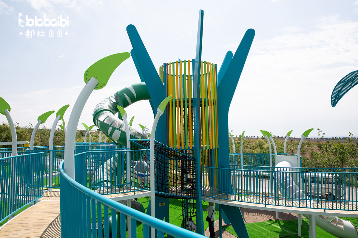 commercial playground equipment